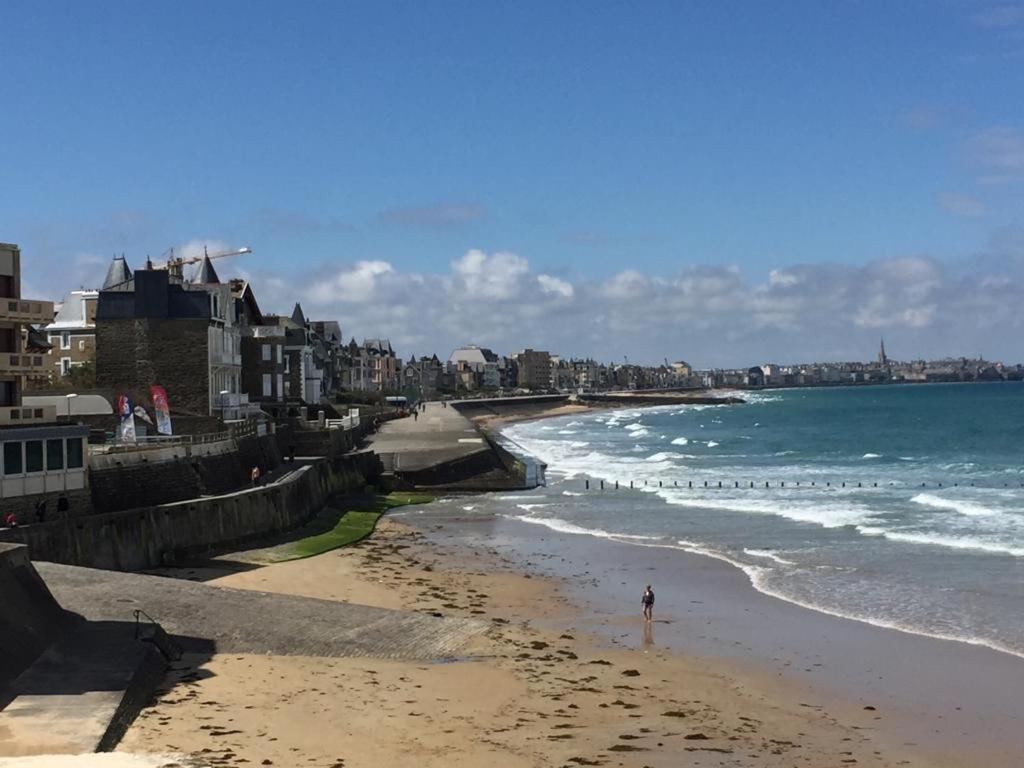 Appartement les pieds dans l'eau - Résidence sur la plage Saint-Malo Extérieur photo