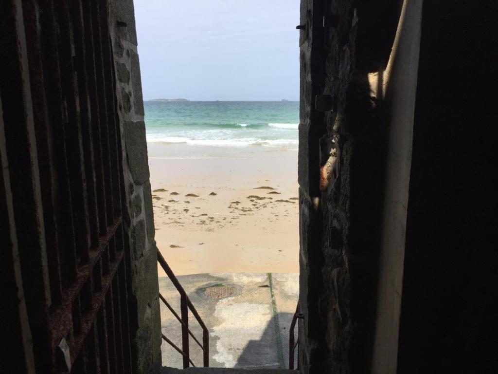 Appartement les pieds dans l'eau - Résidence sur la plage Saint-Malo Extérieur photo